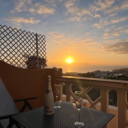 Ocean View Apartment アデヘ エクステリア 写真