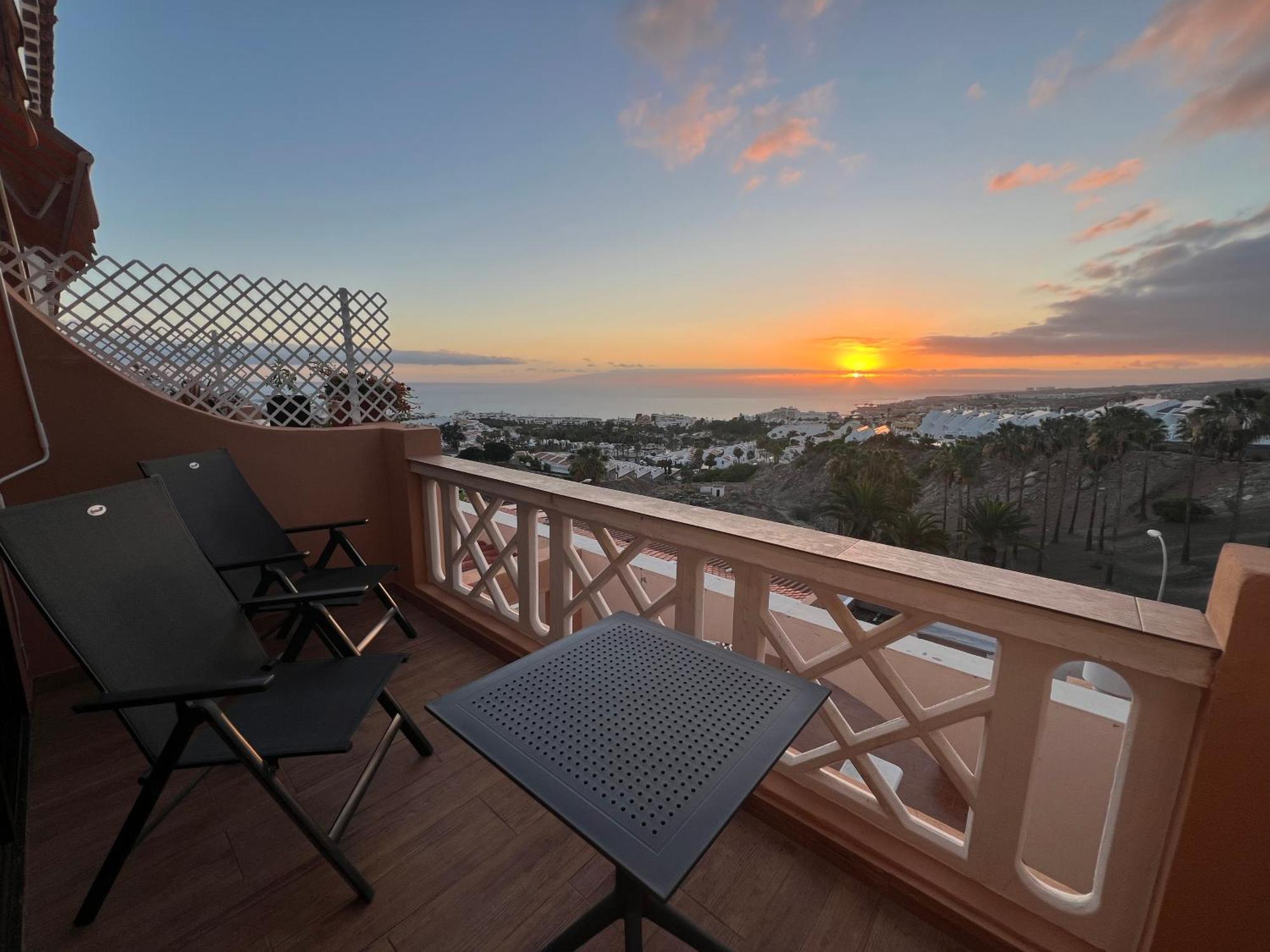 Ocean View Apartment アデヘ エクステリア 写真